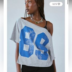 89 Graphic OTS crop Top, S